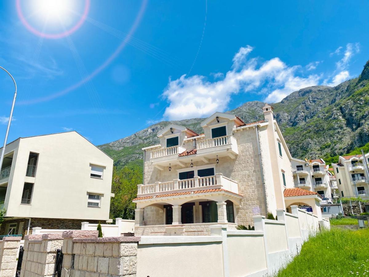 Villa Blanca Рисан Экстерьер фото